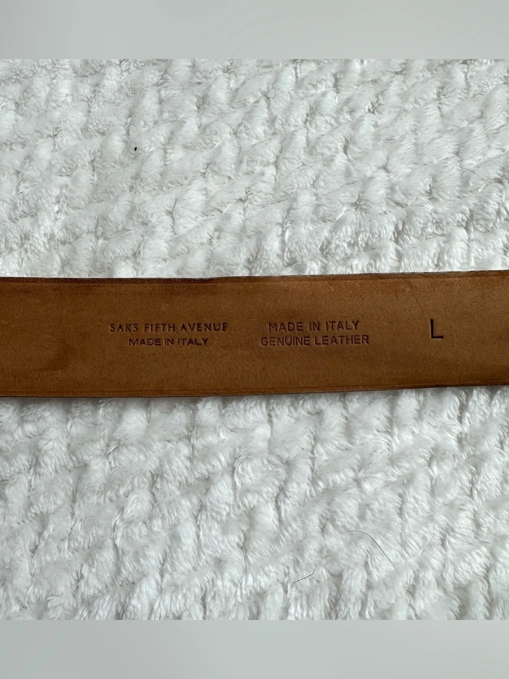 Classic White Leather Belt with Brushed Gold Buckle